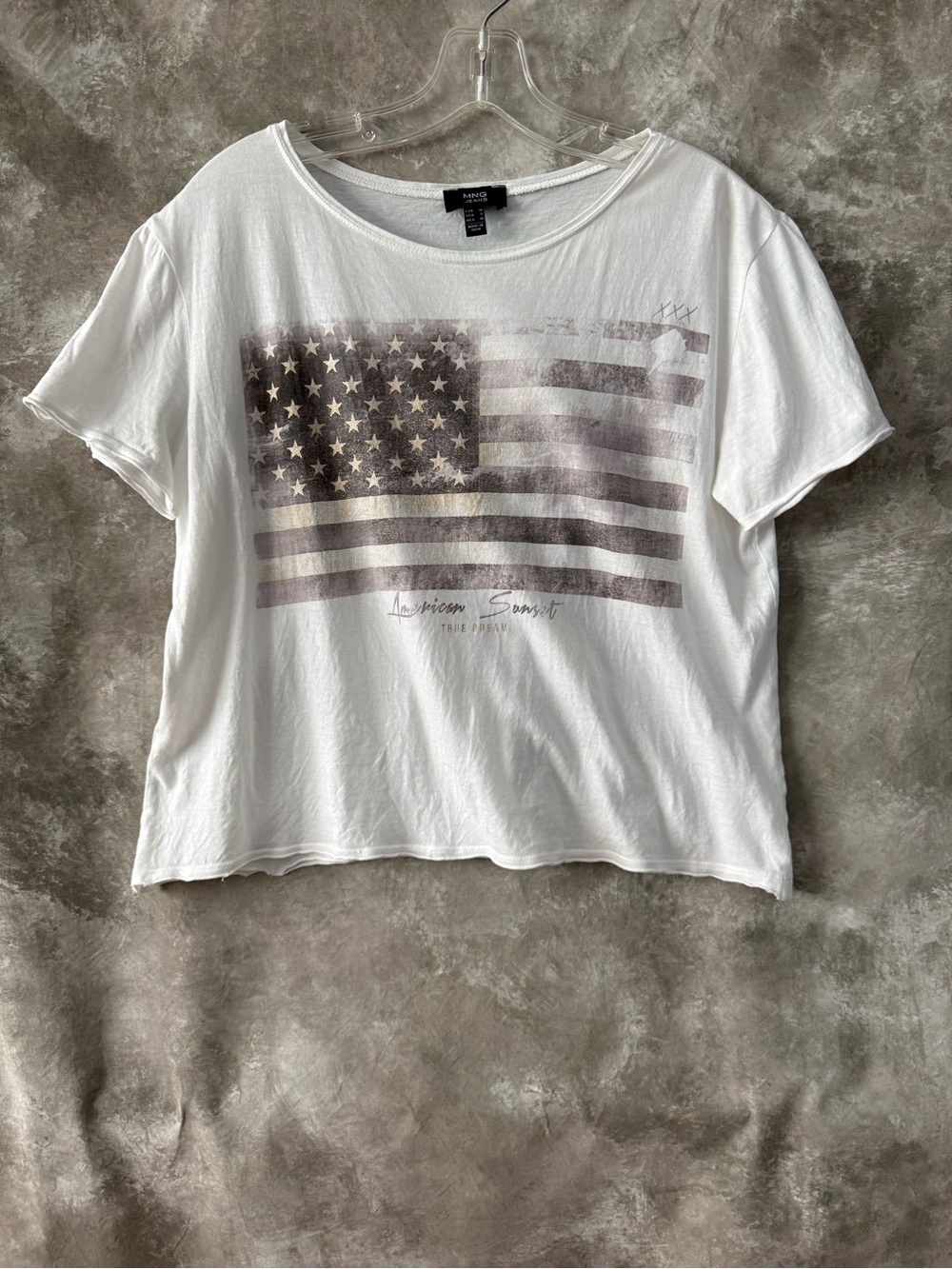 Mango White Short-Sleeve Flag Graphic Tee (love 22)